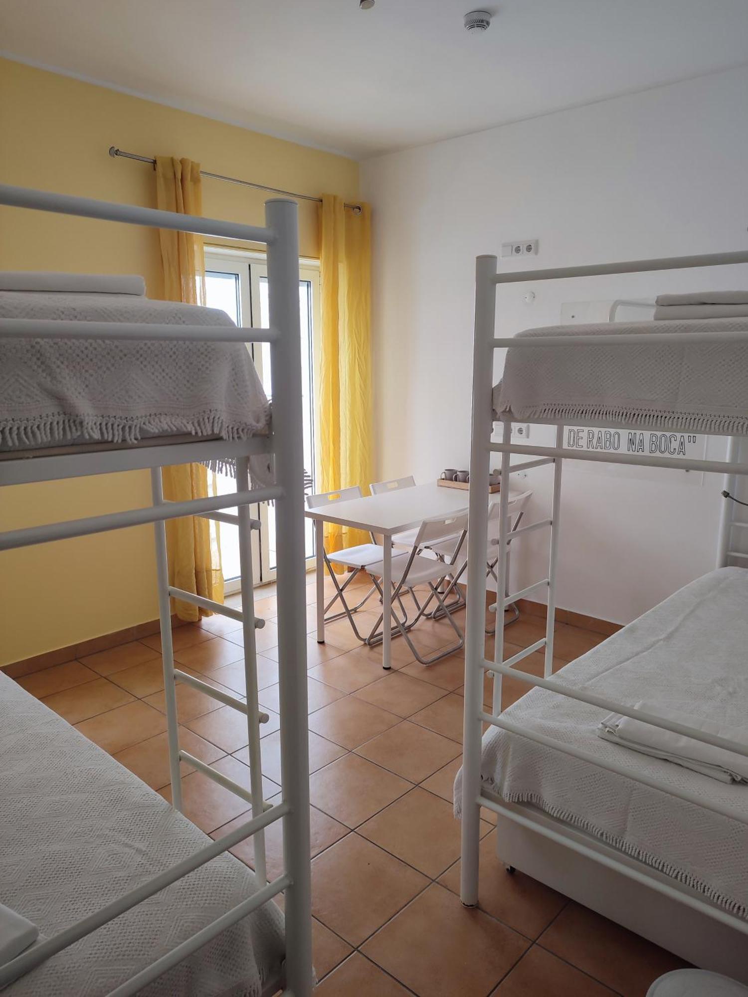 Racing Mackerel Hostel Lagos Esterno foto